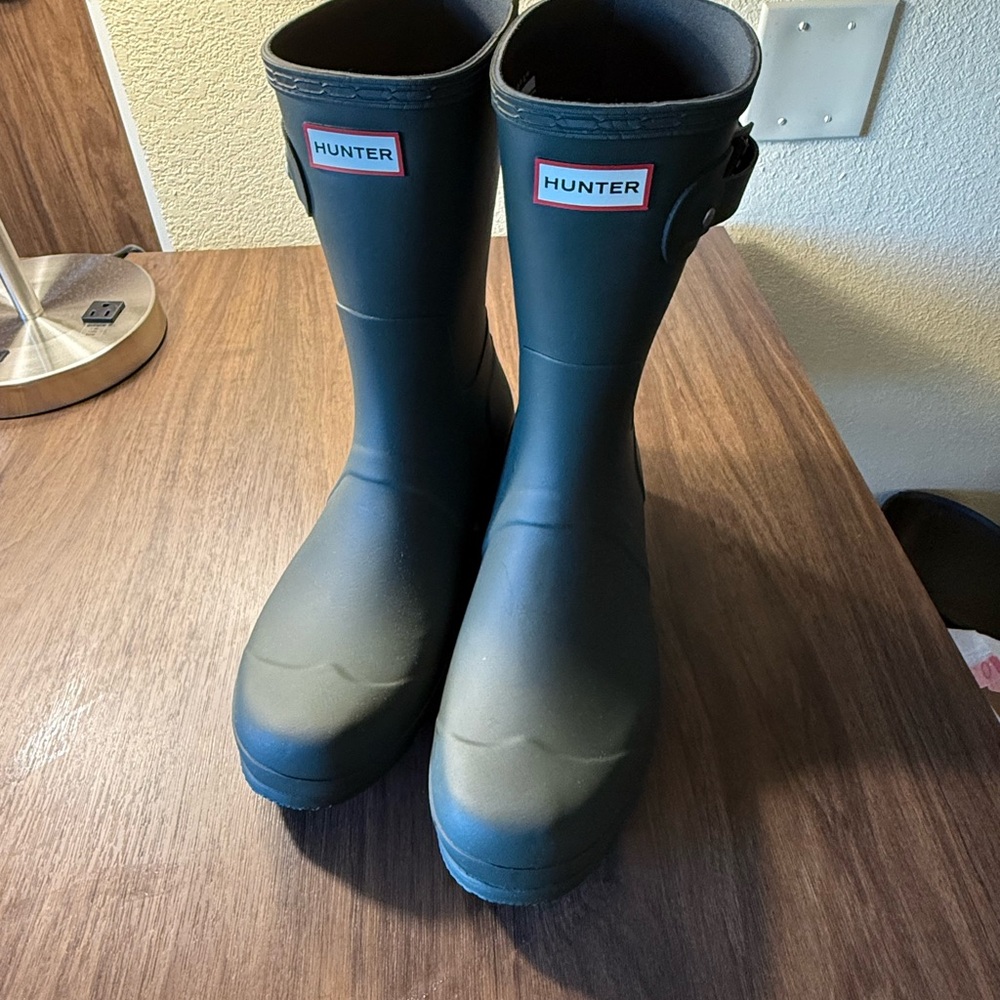 Mens Hunter Dark Green Waterproof Boots